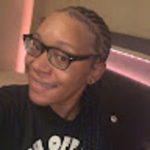 Meet your Posher, Latisha